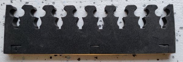 Waffenhalter aus Schaumstoff für 8 Waffen, Breite 425 mm